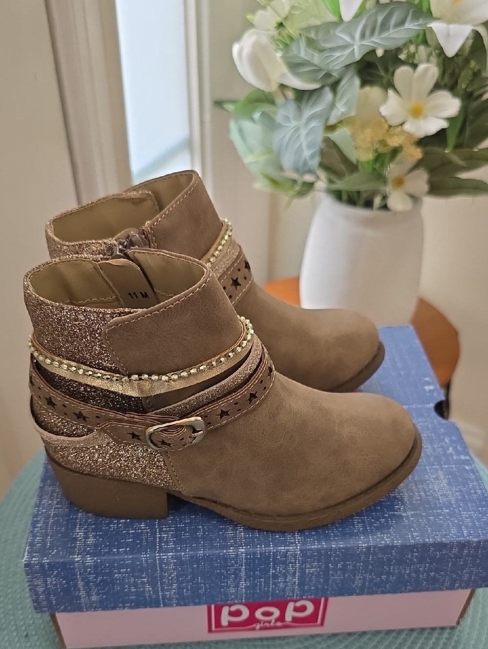 POP BRAND GIRL'S BROWN AND GOLDTONE ANKLE BOOTS WITH EMBELLISHMENTS SIZE 11
